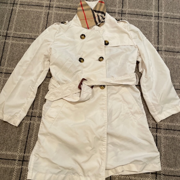 Authentic Girls Burberry Double Breasted White Rain Trench Coat Size Youth 6